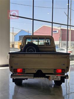 Toyota Land Cruiser Pickup